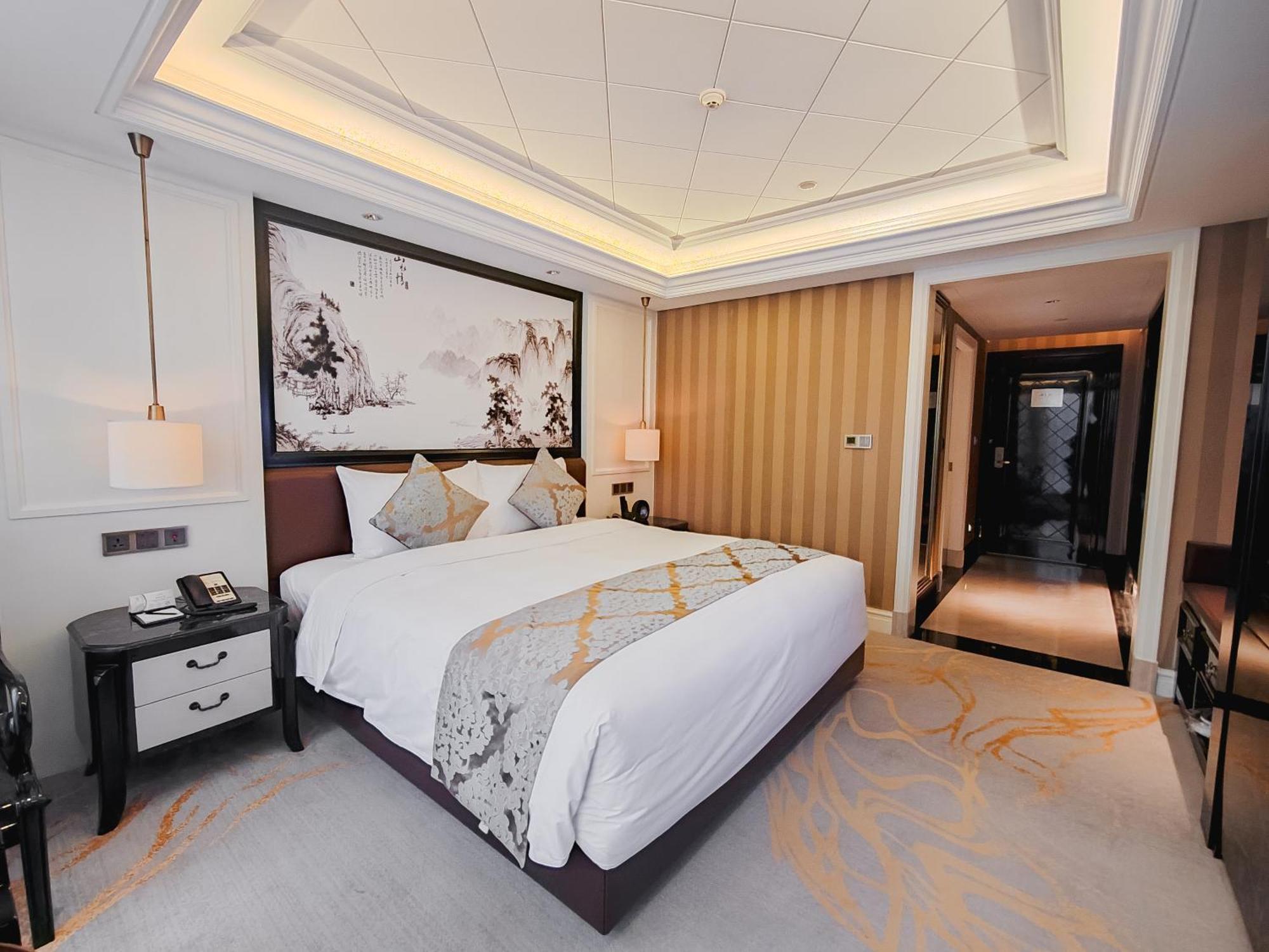 Renhe Spring Hotel Chengdu Exterior photo
